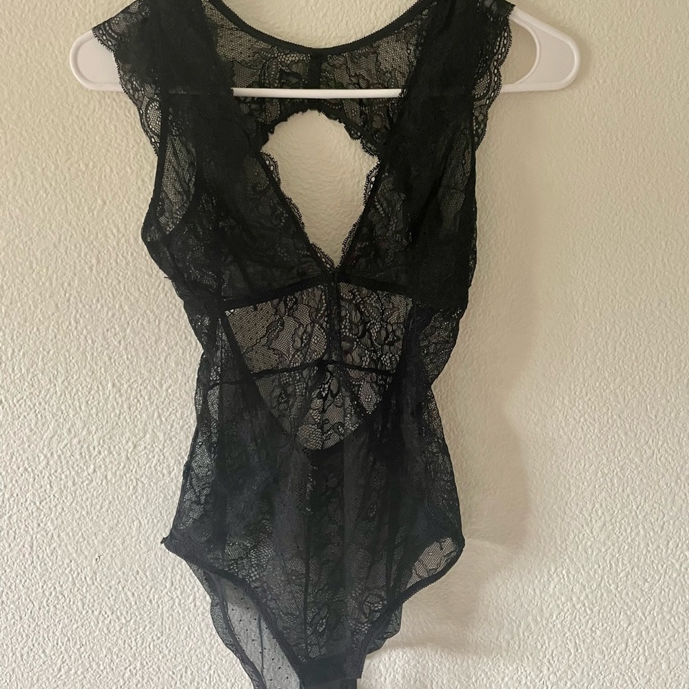 Sam Edelman black lace bodysuit size M